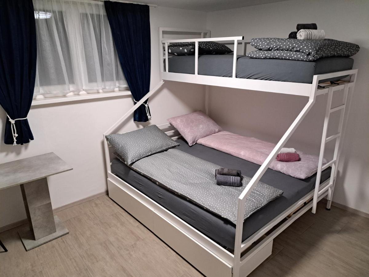 Freedom House Apartment ไพราน ภายนอก รูปภาพ